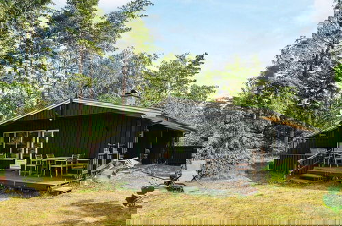 Foto 16 - 6 Person Holiday Home in Aakirkeby