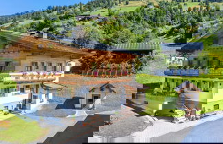 Photo 1 - Elegant Apartment Near the ski bus