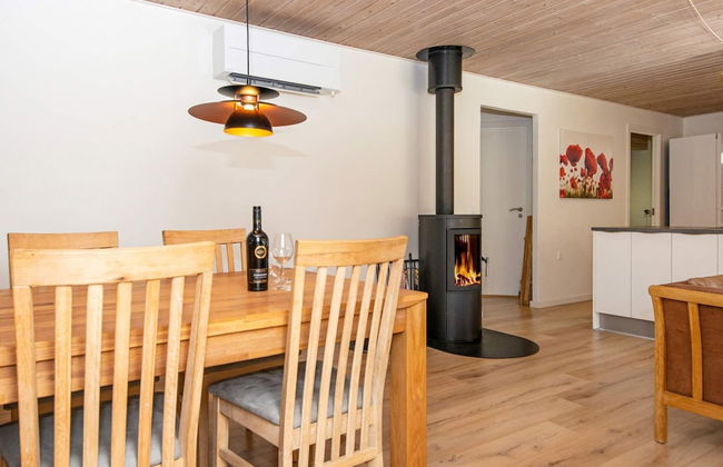 6 Person Holiday Home in Oksbol - Foto 17