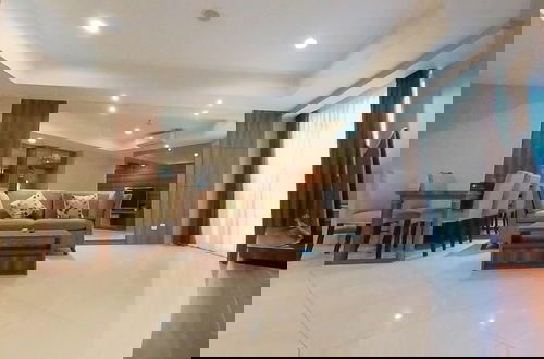 Photo 8 - Comfy 2Br At The Mansion Kemayoran Apartment