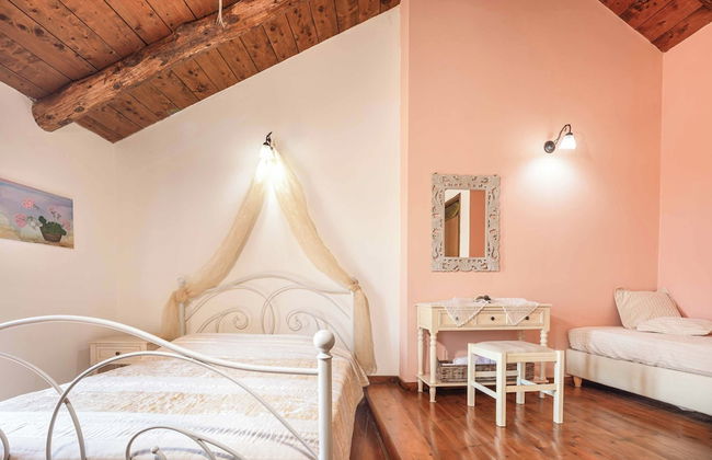 Villa Kourkoulios - Photo 10