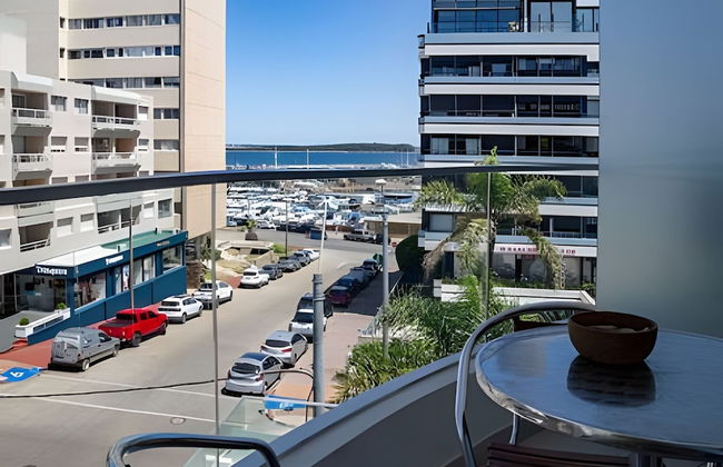 Oceana Suites SeaPort - Photo 37