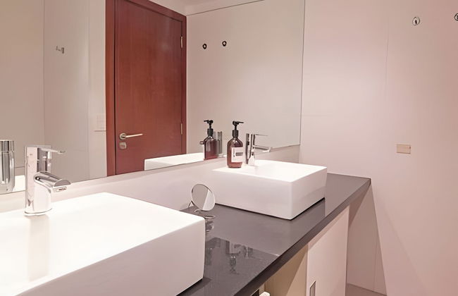 Oceana Suites SeaPort - Photo 20