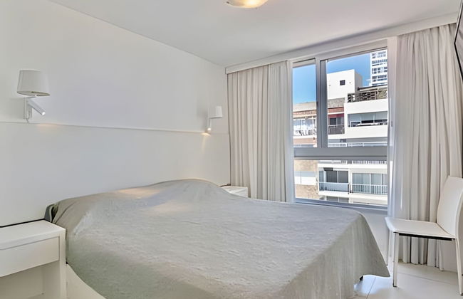 Oceana Suites SeaPort - Photo 2