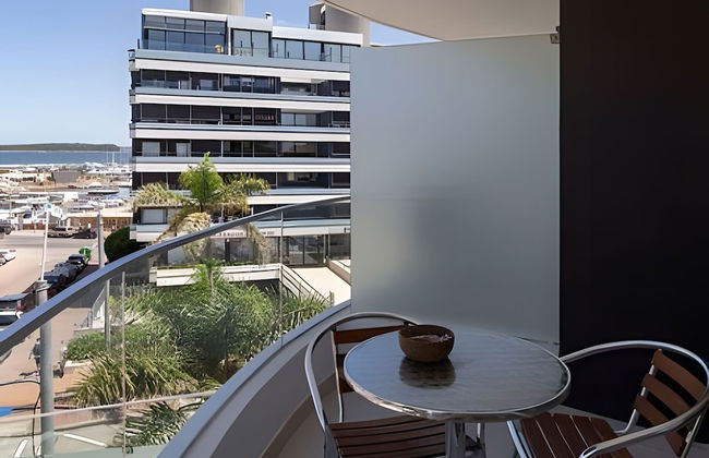 Oceana Suites SeaPort - Photo 35