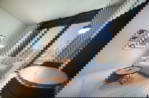 Foto 9 - Modern Executive Studio at Upside Living
