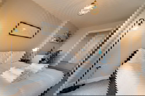 Foto 3 - Spacious Modern Camberwell Apartment