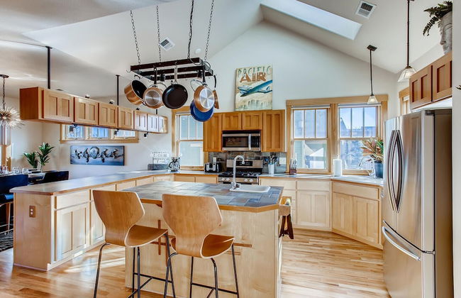 Brilliant Posh Home - Backs to Poudre River Trail - Foto 12