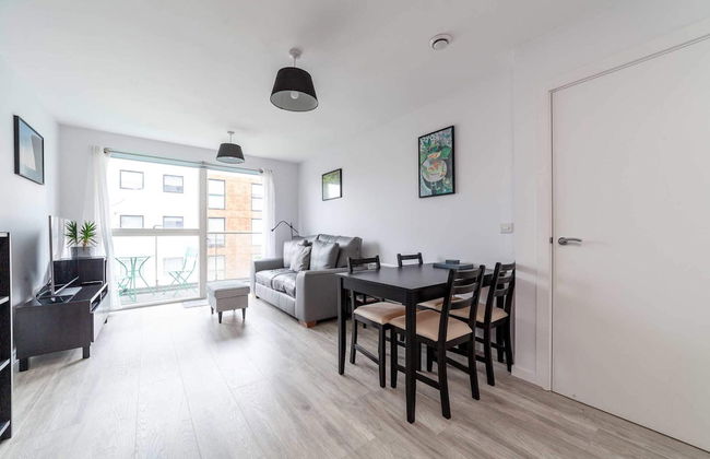 Riverside Retreat Modern Flat in Brentford - Foto 16