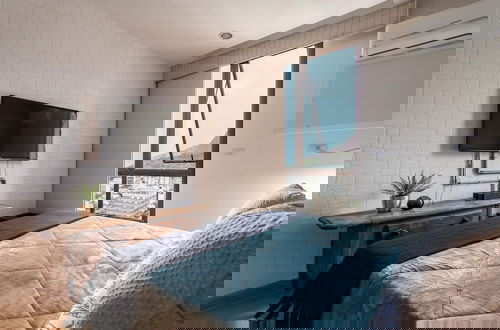 Photo 5 - 1704