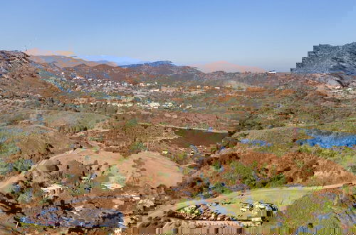 Foto 43 - Cahuenga Park by Avantstay Hollywood Hills Home