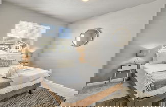 Photo 2 - 3BD Modern Home Close to Usafa