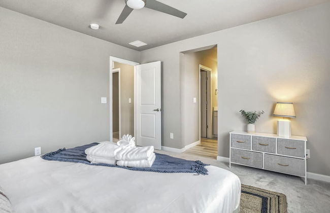 3BD Modern Home Close to Usafa - Photo 4
