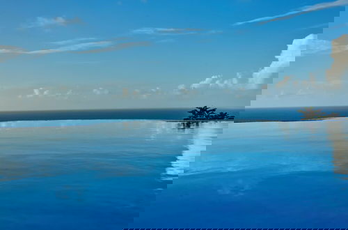 Photo 38 - Cayman Villa - Contemporary 4 bedroom Villa with Stunning Ocean Views 4 Villa by RedAwning