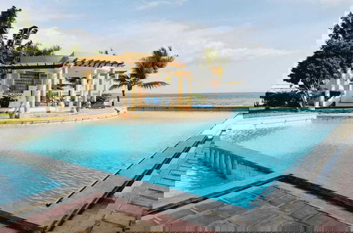 Foto 15 - Lux Suites Dofils Almasi Apartments