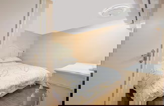 Foto 16 - Serveyou International Apartment - Free Airport Pickup Service & Free Canton Fair Shuttle Bus