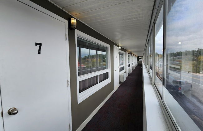Norman Bay Inn - Photo 28