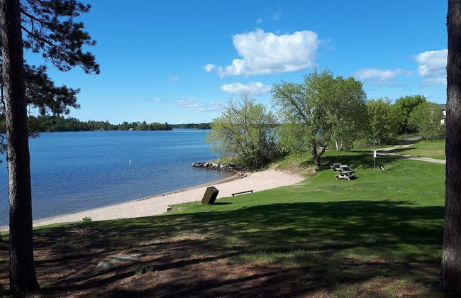 Norman Bay Inn - Photo 31