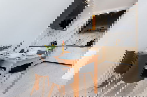 Photo 10 - Ostoya Pucka Apartment by Renters