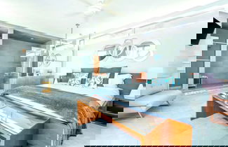 Foto 3 - Entire Villa in Long Bay Beach