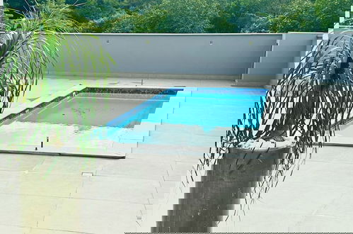 Foto 18 - Casa luxuosa De Piscina e Hidromassagem