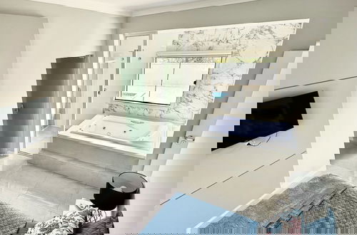 Foto 5 - Casa luxuosa De Piscina e Hidromassagem