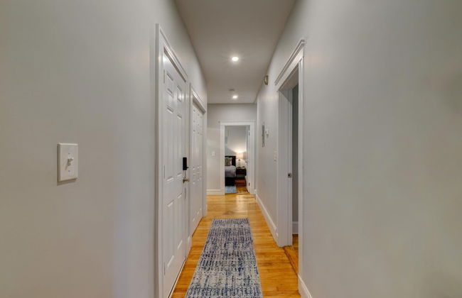 Spacious 2bd 1ba Free Parking 3D Tour - Photo 7