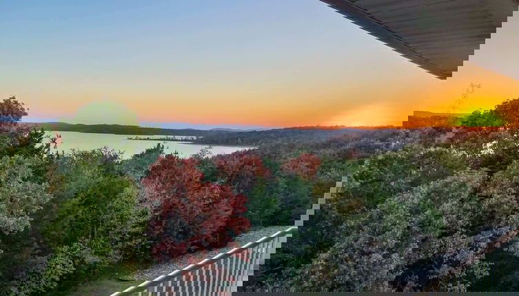 Foto 1 - Sunset Daydream Elegant Condo on Table Rock!