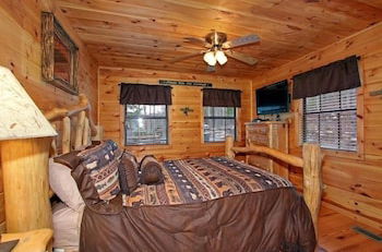 Foto 2 - Secluded Memories 2 Bedroom Cabin by RedAwning