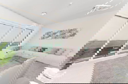 Foto 17 - Maison Privee - Seaside JBR Living w/ Open Sea & Bluewaters Views
