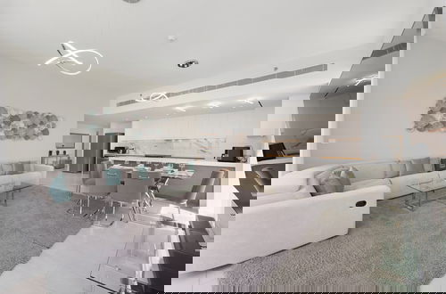 Foto 15 - Maison Privee - Seaside JBR Living w/ Open Sea & Bluewaters Views