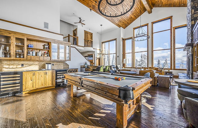 Inuksuk Lodge 4800 sq ft of Excellence - Foto 48