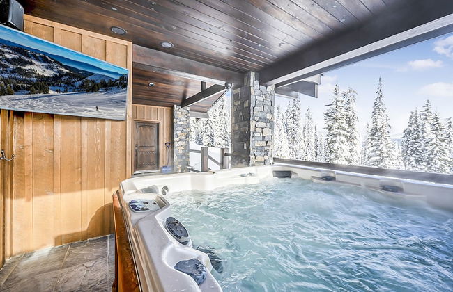Inuksuk Lodge 4800 sq ft of Excellence - Foto 1