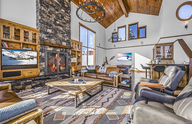 Inuksuk Lodge 4800 sq ft of Excellence - Foto 26