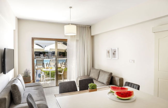 Stephanos Hotel Apartments - Photo 15