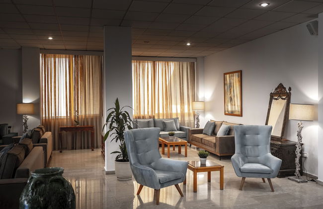 Stephanos Hotel Apartments - Photo 1