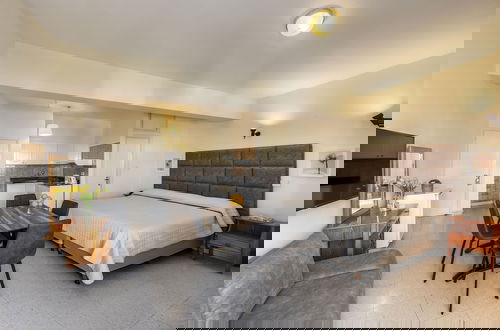 Photo 21 - Stephanos Hotel Apartments