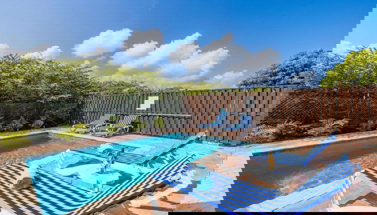 Foto 1 - 3BR Villa Central Location Private Pool Patio