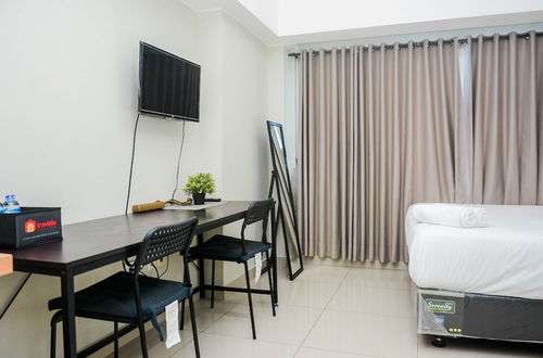 Foto 5 - Comfy Studio at The Springlake Summarecon Apartment