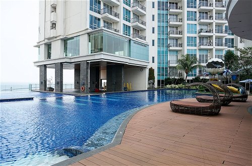Photo 10 - Comfortable and Homey 1BR Apartment at Ancol Mansion