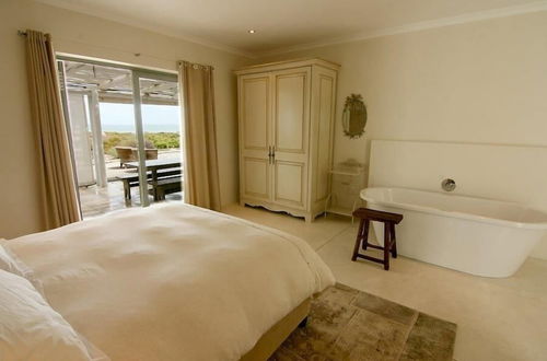 Photo 3 - Bamboesbaai Beach House