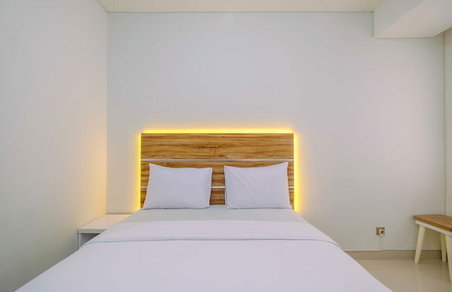 Comfortable and Cozy Studio Room at Transpark Cibubur Apartment - Photo 1
