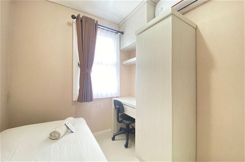 Photo 5 - Cozy and Minimalist 2BR Apartment at Parahyangan Residence