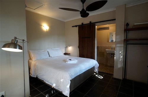 Photo 2 - Villa La Mercy Guest Suite