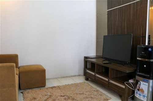 Photo 10 - Nice And Stylish 2Br At Sudirman Park Apartment