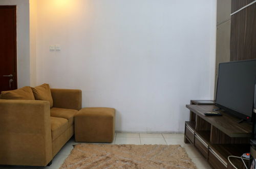 Photo 9 - Nice And Stylish 2Br At Sudirman Park Apartment