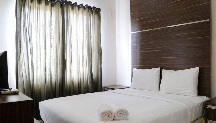 Photo 1 - Nice And Stylish 2Br At Sudirman Park Apartment