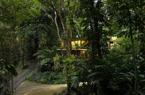 Foto 22 - Bali Inspired Casa Cascada w Jungle Views Wi-fi Private Pool ac