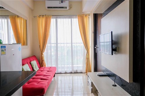 Foto 9 - Homey 2BR at Serpong Greenview Apartment