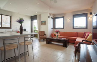 Photo 1 - Cosy 1BR near Beach by FeelHome